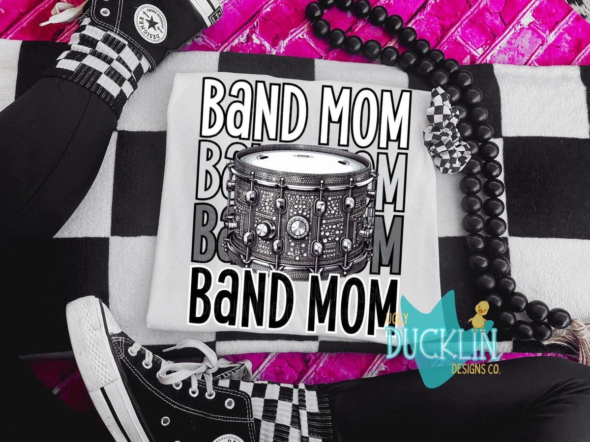BAND MOM WITH DRUM